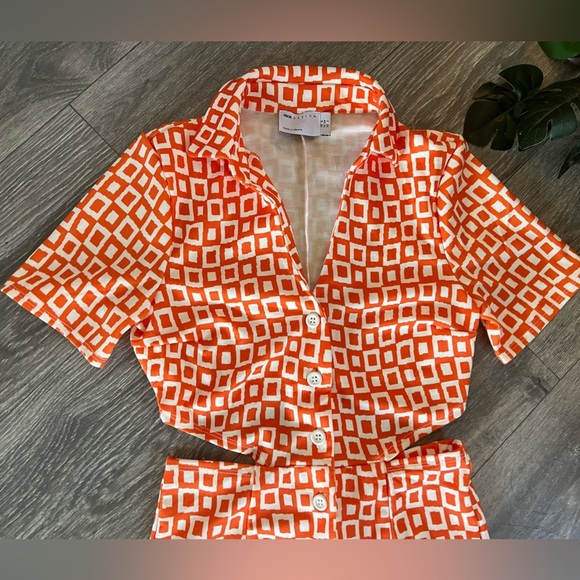 NWOT! ASOS DESIGN jersey jacquard collar retro romper in geo print size 2 - Picture 2 of 13